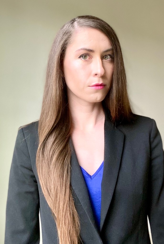 <span class="vcard">Danae Askar</span>