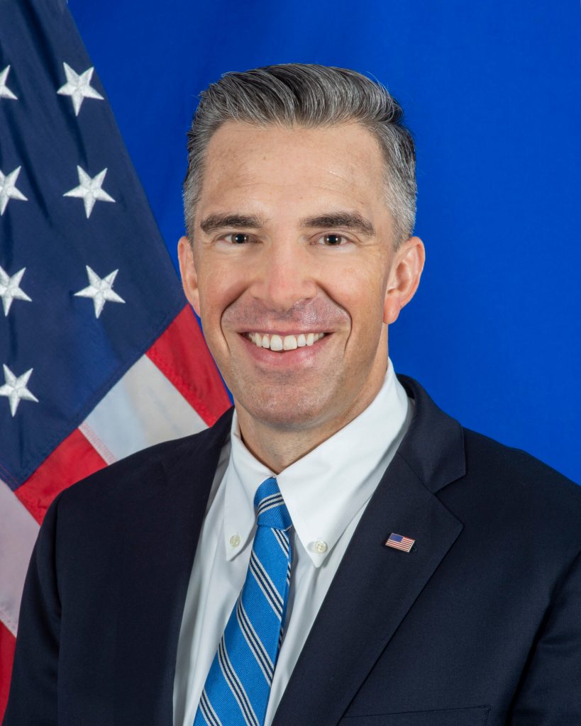 Headshot of Brett Holmgren