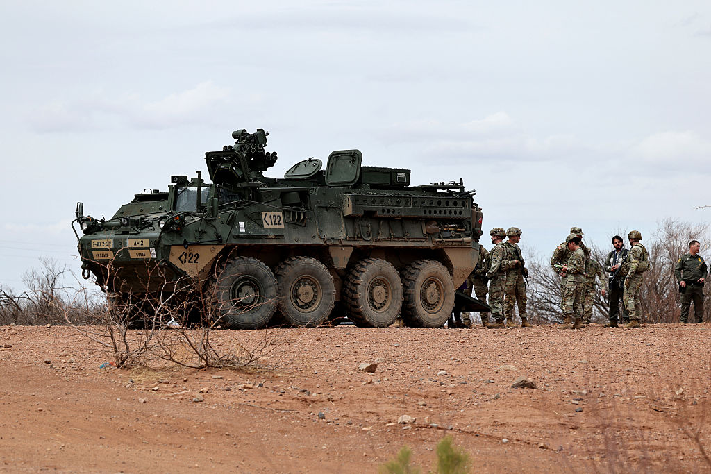 Tank and soldiers shown on Mexico border