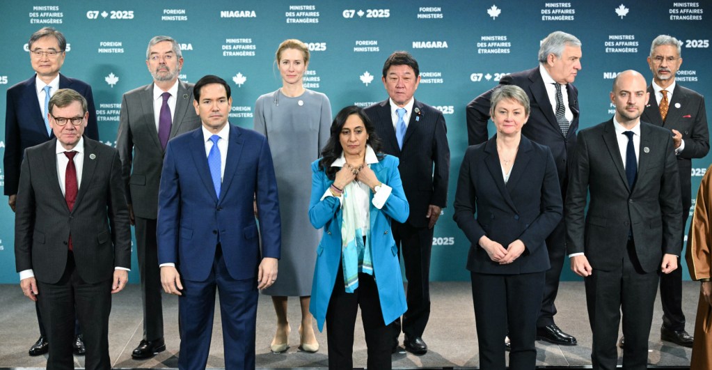 (L/R) South Korea's Foreign Minister Cho Hyun, Germany's Foreign Minister Johann Wadephul, Mexico's Foreign Minister Juan Ramon de la Fuente, US Secretary of State Marco Rubio, European Union High Representative for Foreign Affairs and Security Policy Kaja Kallas, Canada's Foreign Minister Anita Anand, Japan's Foreign Minister Toshimitsu Motegi, Britain's Foreign Secretary Yvette Cooper, Italy's Foreign Minister Antonio Tajani, France's Minister for Europe and Foreign Affairs Jean-Noel Barrot, and India's Foreign Minister Subrahmanyam Jaishankar gather for a photo during the G7 Foreign Ministers' meeting in Niagara-on-the-Lake, Canada, on November 12, 2025. (Photo by MANDEL NGAN/POOL/AFP via Getty Images)