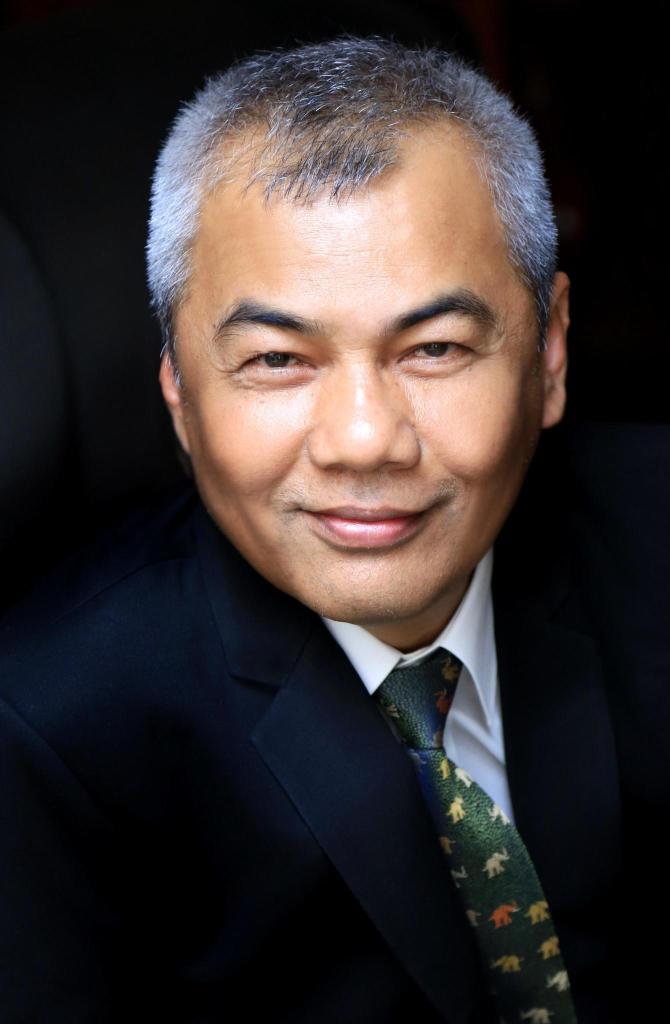 Headshot of Youk Chhang